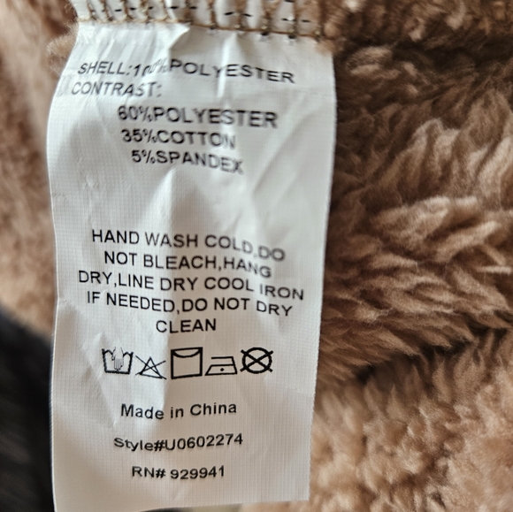 Camel Pocket Faux Fur Overlap Collar Fleece - Picture 5 of 7